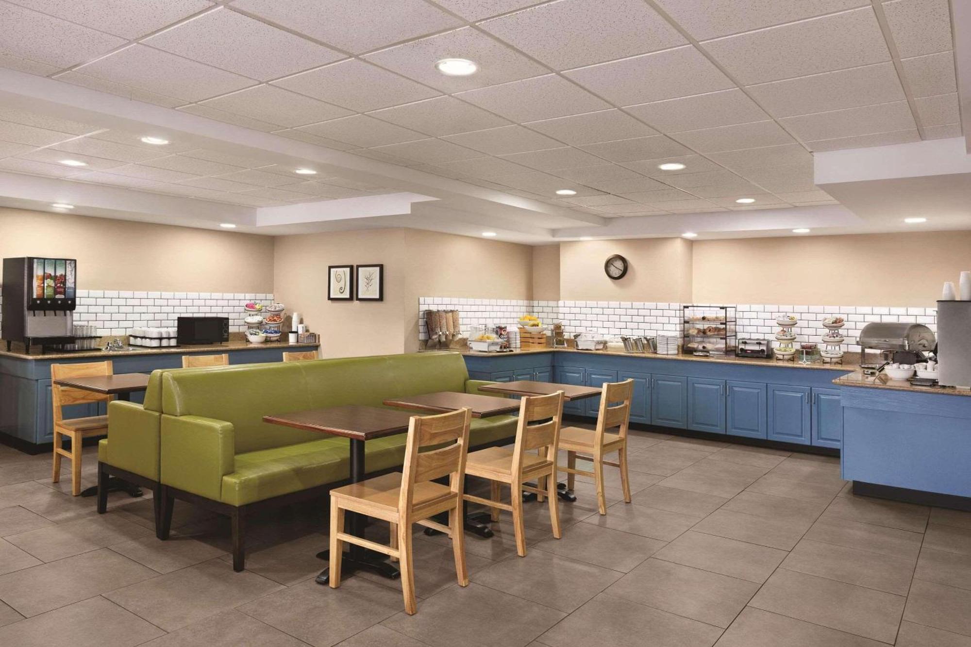 Country Inn & Suites By Radisson, Wytheville, Va מראה חיצוני תמונה
