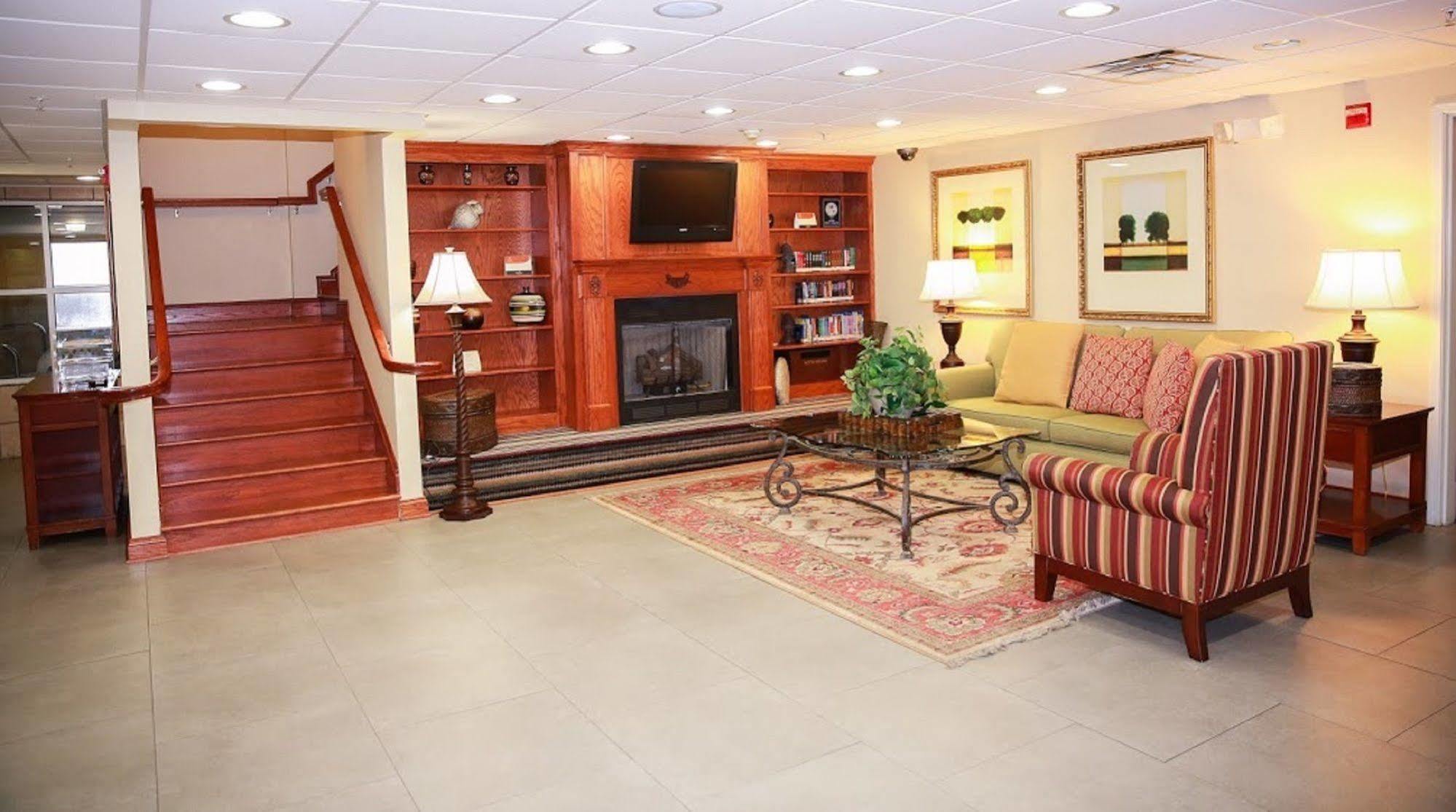 Country Inn & Suites By Radisson, Wytheville, Va מראה חיצוני תמונה